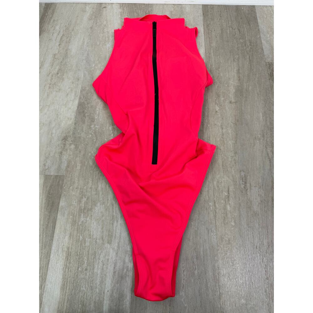 TA3 Sleeveless Surfy One Piece Swimsuit in Hot Coral Size Large Regular/Long - Picture 2 of 4